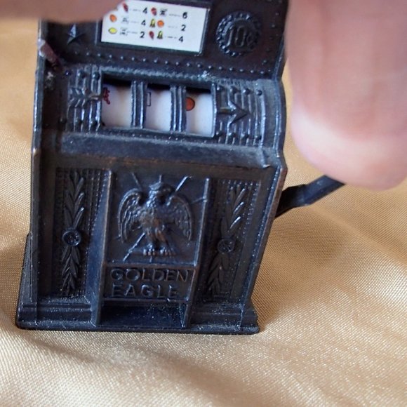 Golden Eagle Slot Machine Pencil Sharpener Vintage Patina Working Condition - Picture 11 of 11